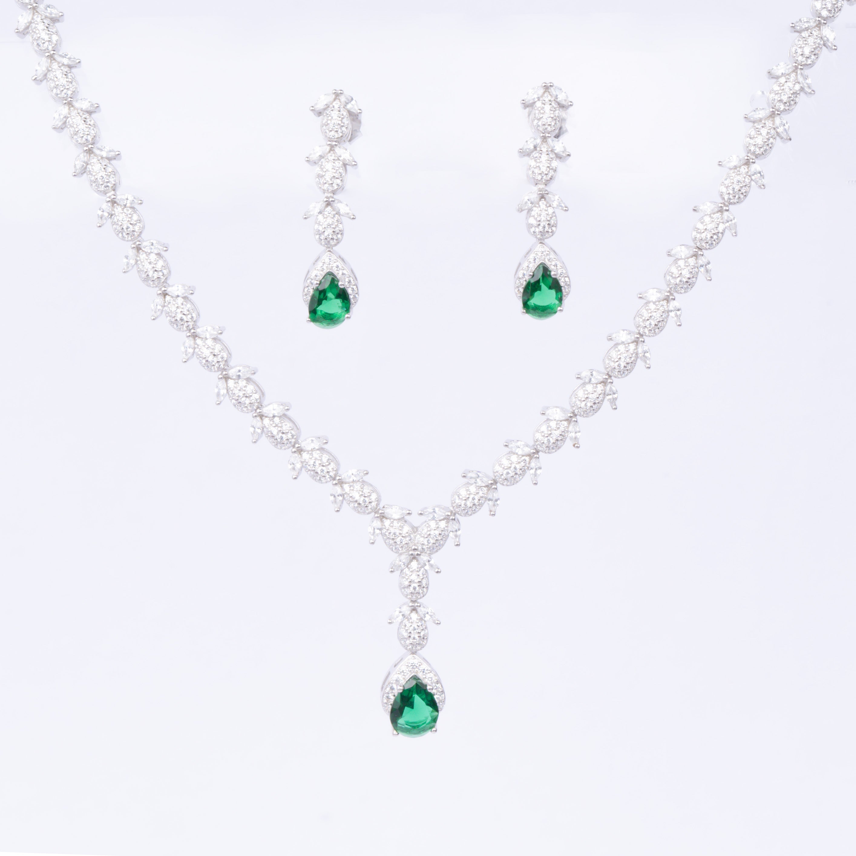 Forest Blossom Necklace With Earrings