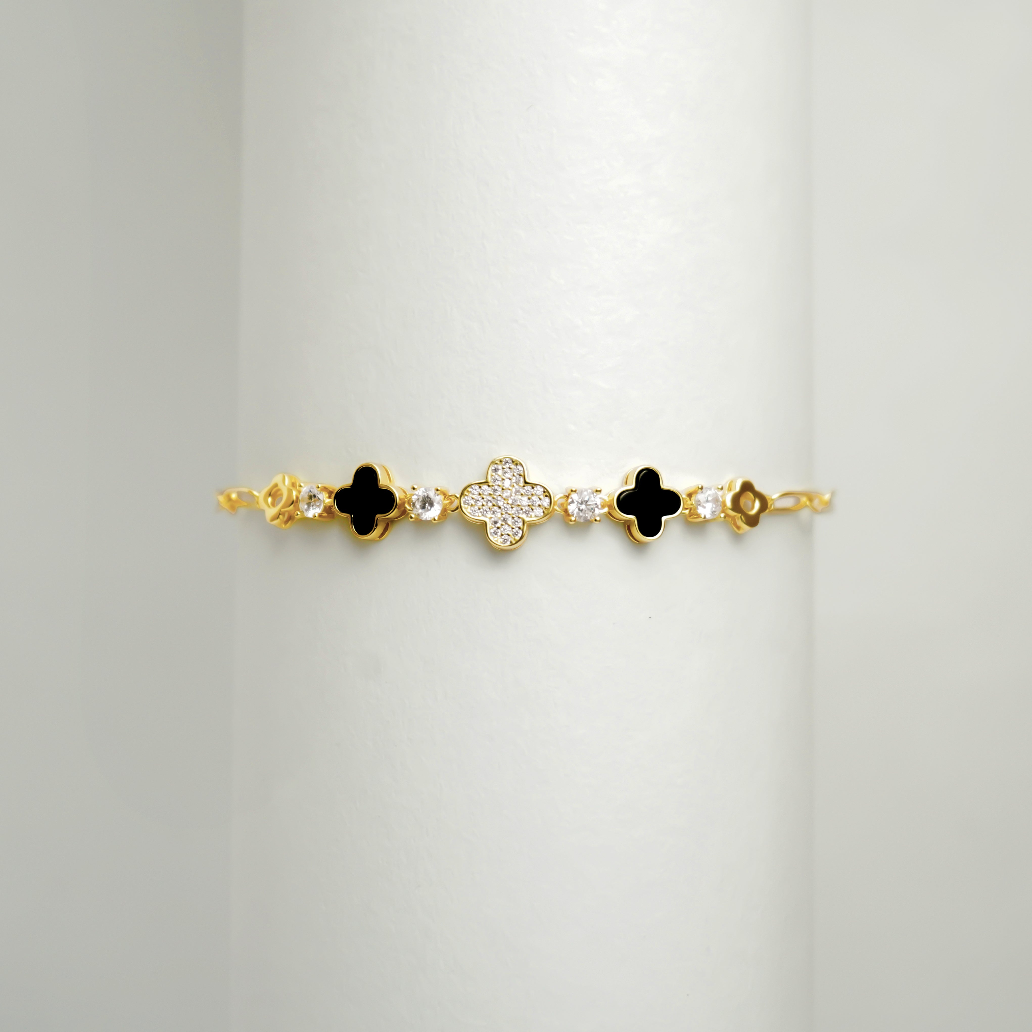 Noir Clover Bracelet