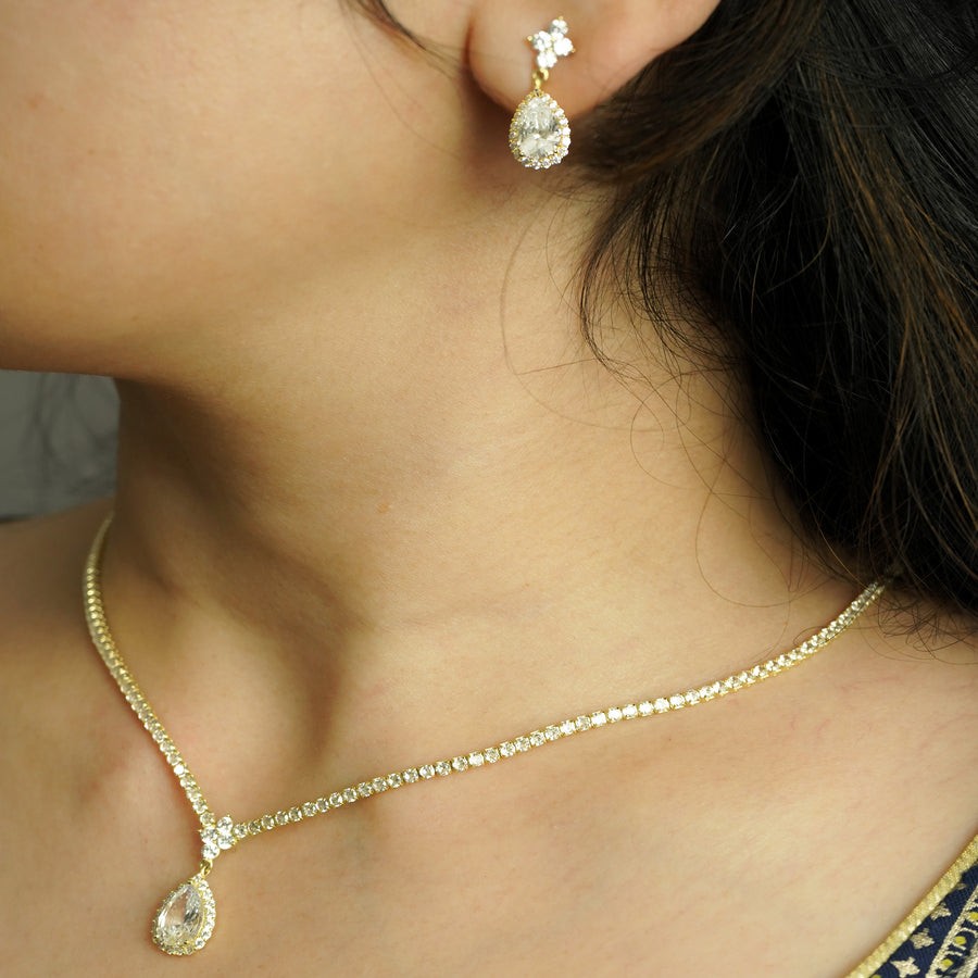 Crystal Royale Necklace With Earrings
