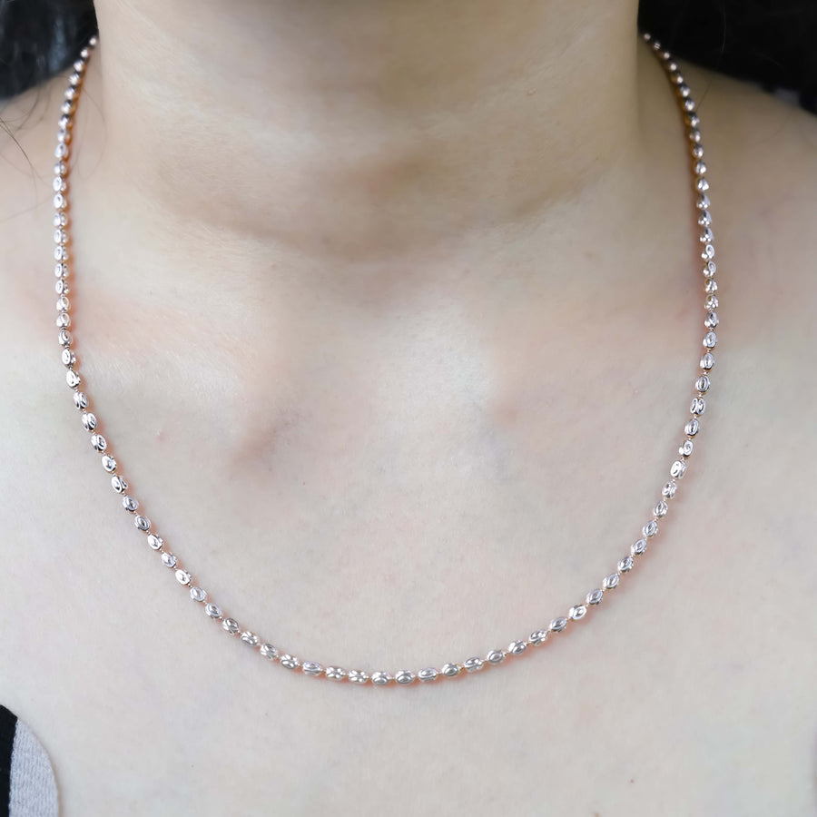 Elegant Textured Chain