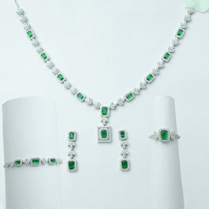 Queen’s Emerald Necklace With Earrings, Ring & Bracelet
