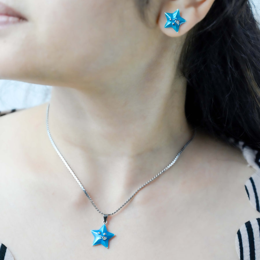 Star Enamel Pendent Set