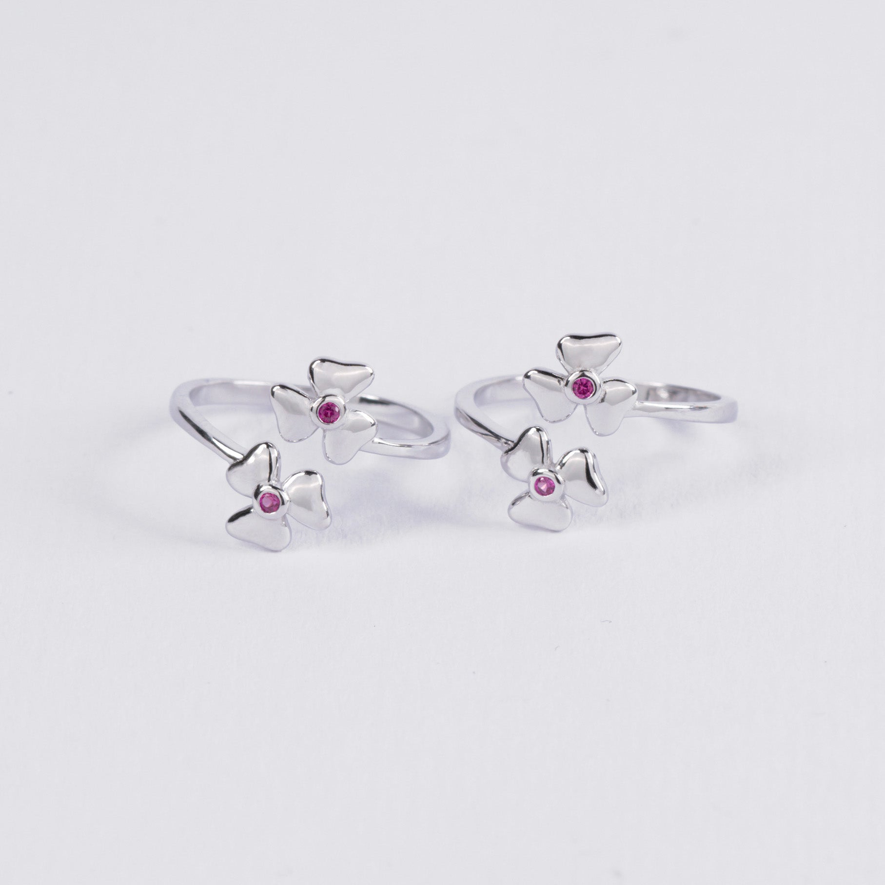 Blossom Toe Ring