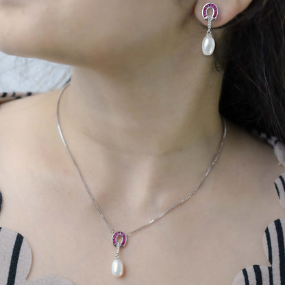 Halo Pearl Pendant With Earring & Chain