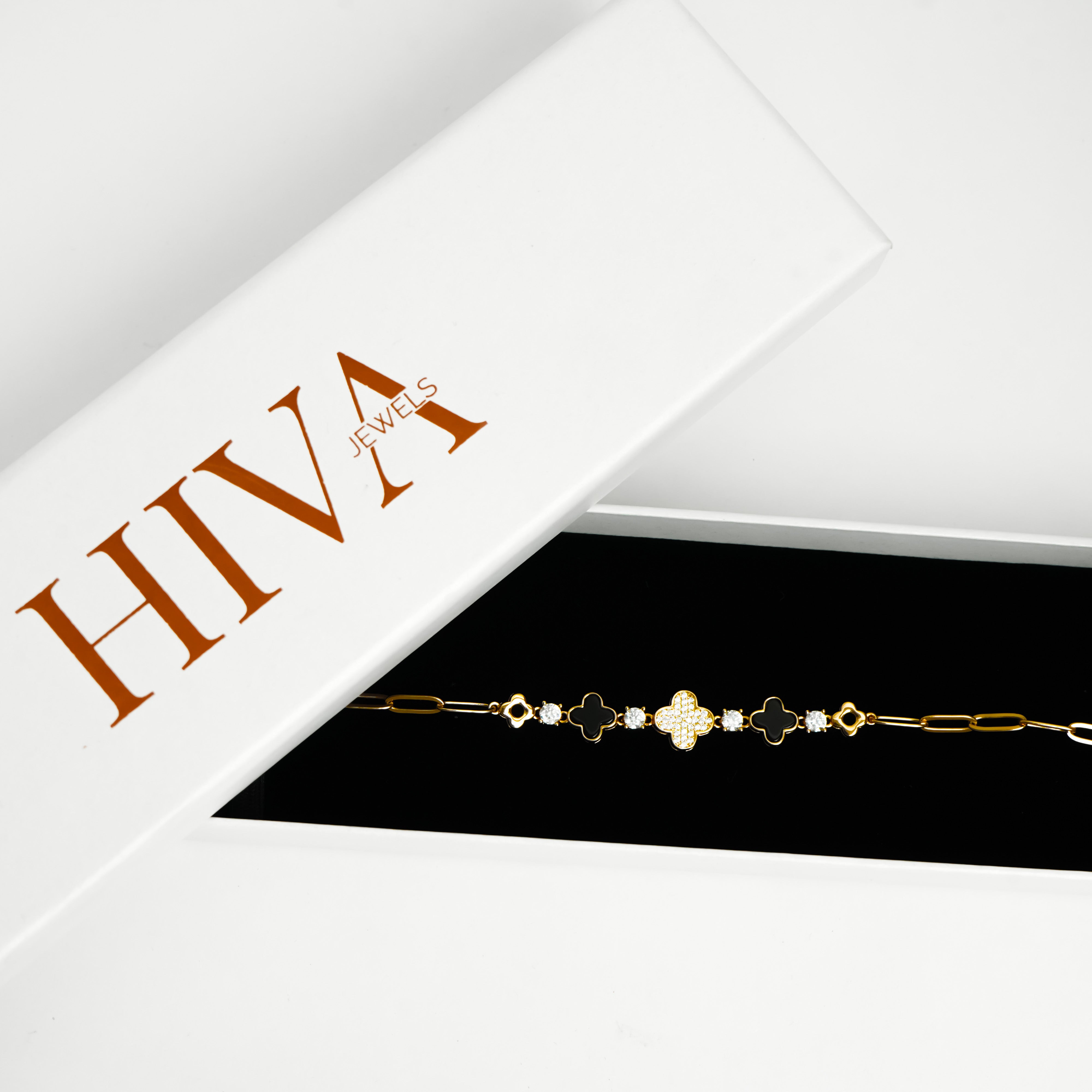 Noir Clover Bracelet