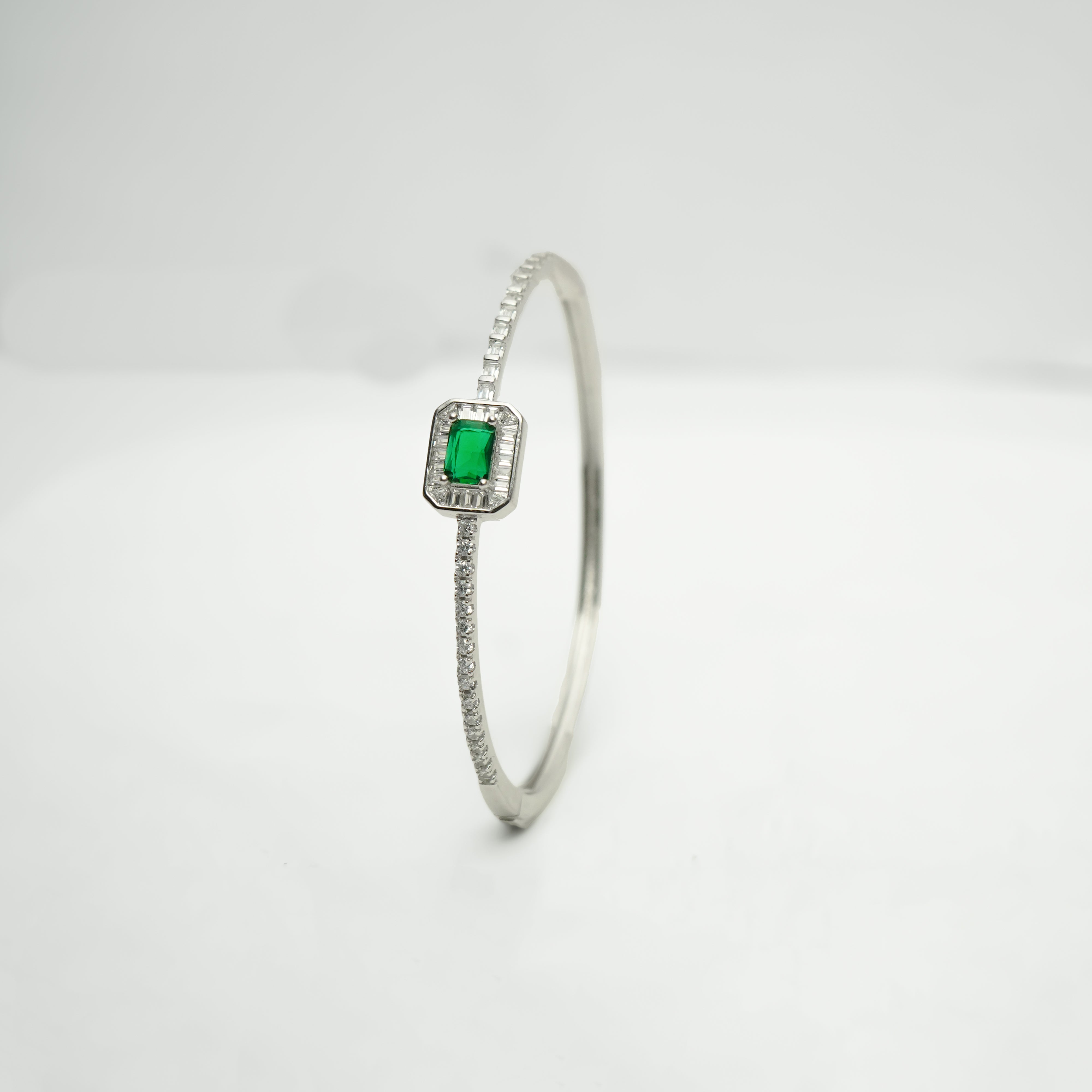 Regal Green Bracelet