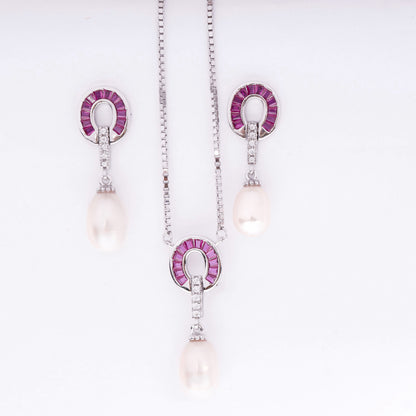 Halo Pearl Pendant With Earring & Chain