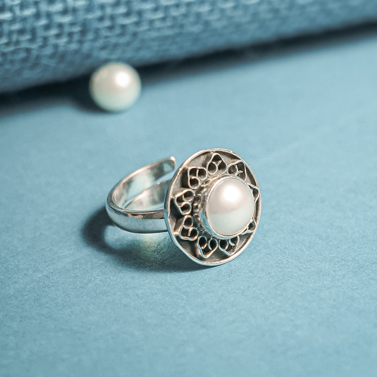 Pearl Aura Ring