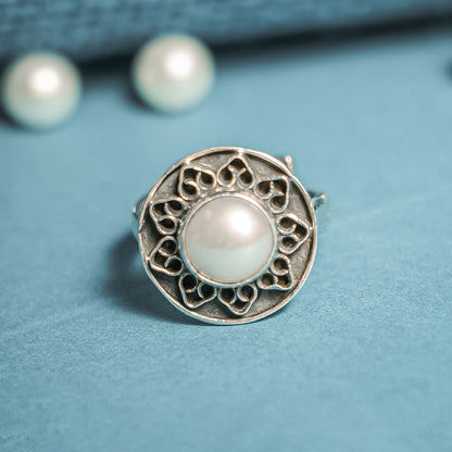 Pearl Aura Ring
