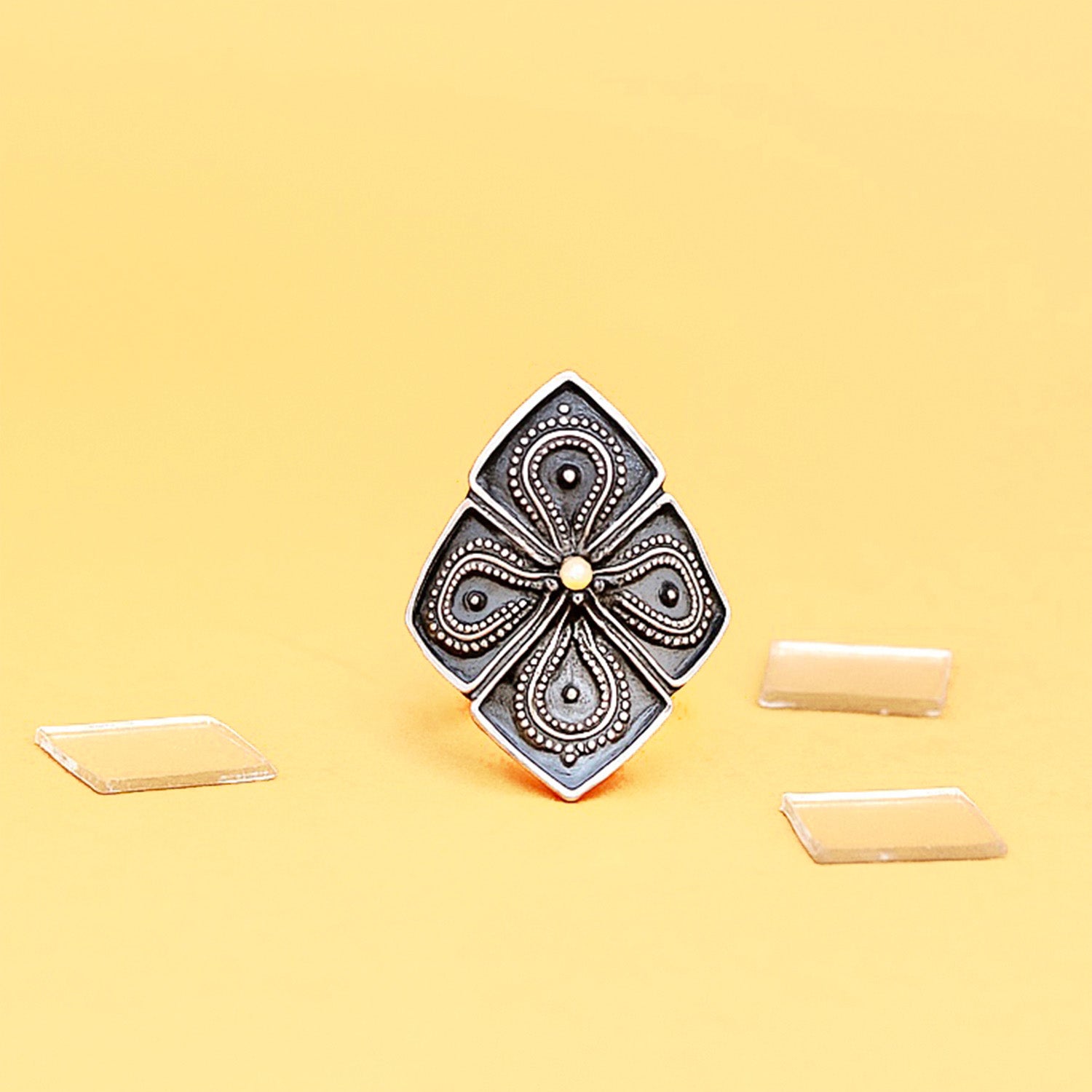 Silver Clover Bloom Ring