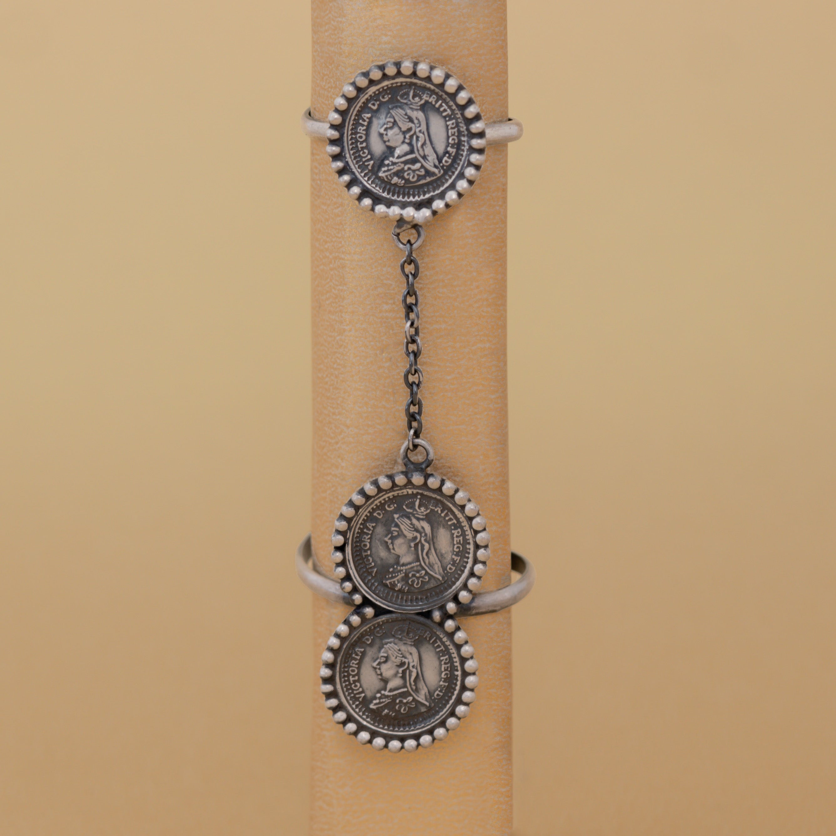 Royal Bond Two-Finger Ring