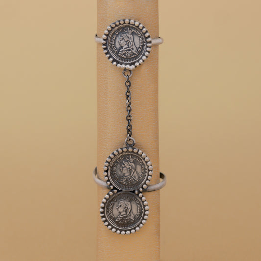 Royal Bond Two-Finger Ring