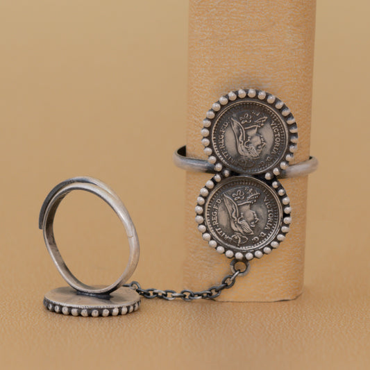 Royal Bond Two-Finger Ring