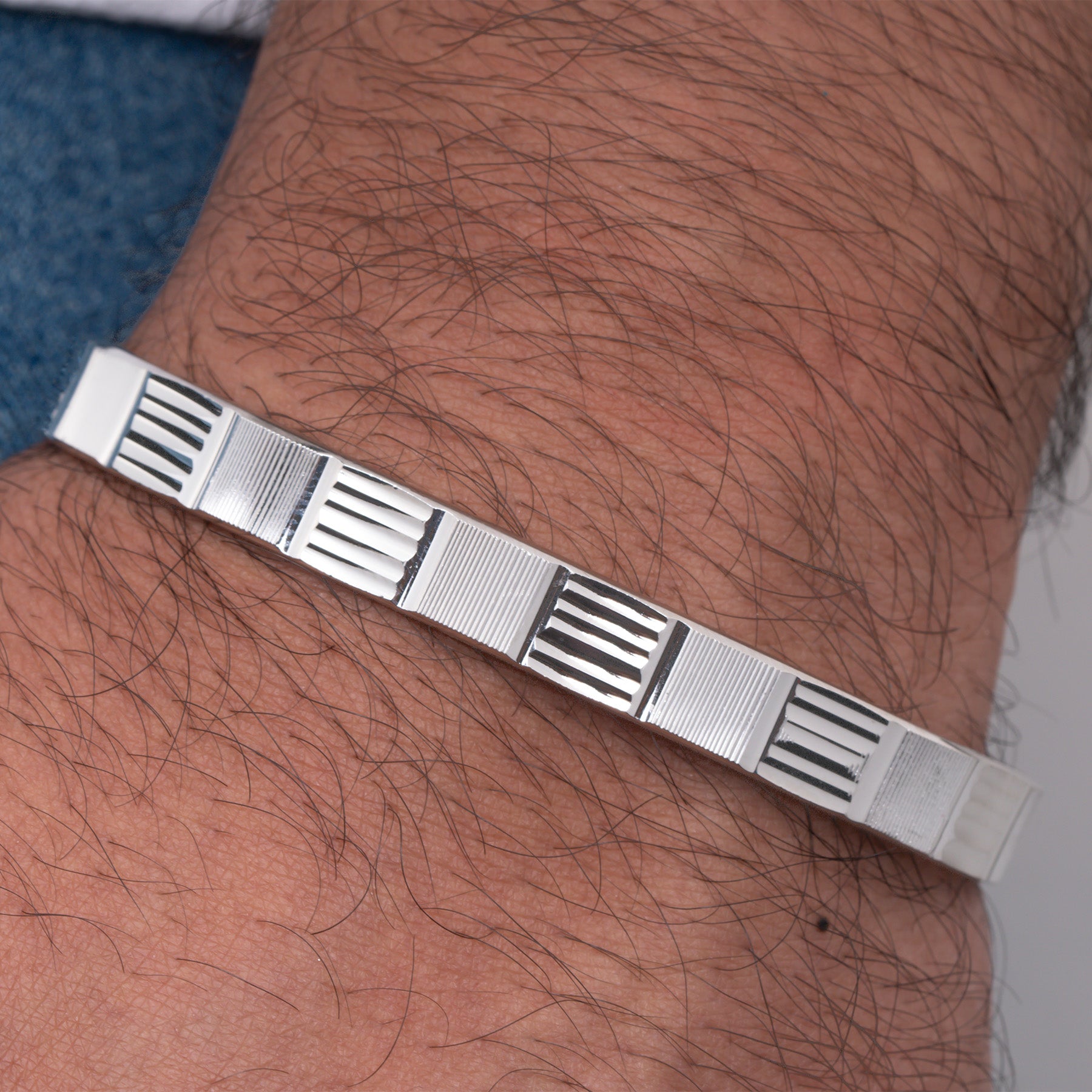 Urban Stripes Cuff Kada