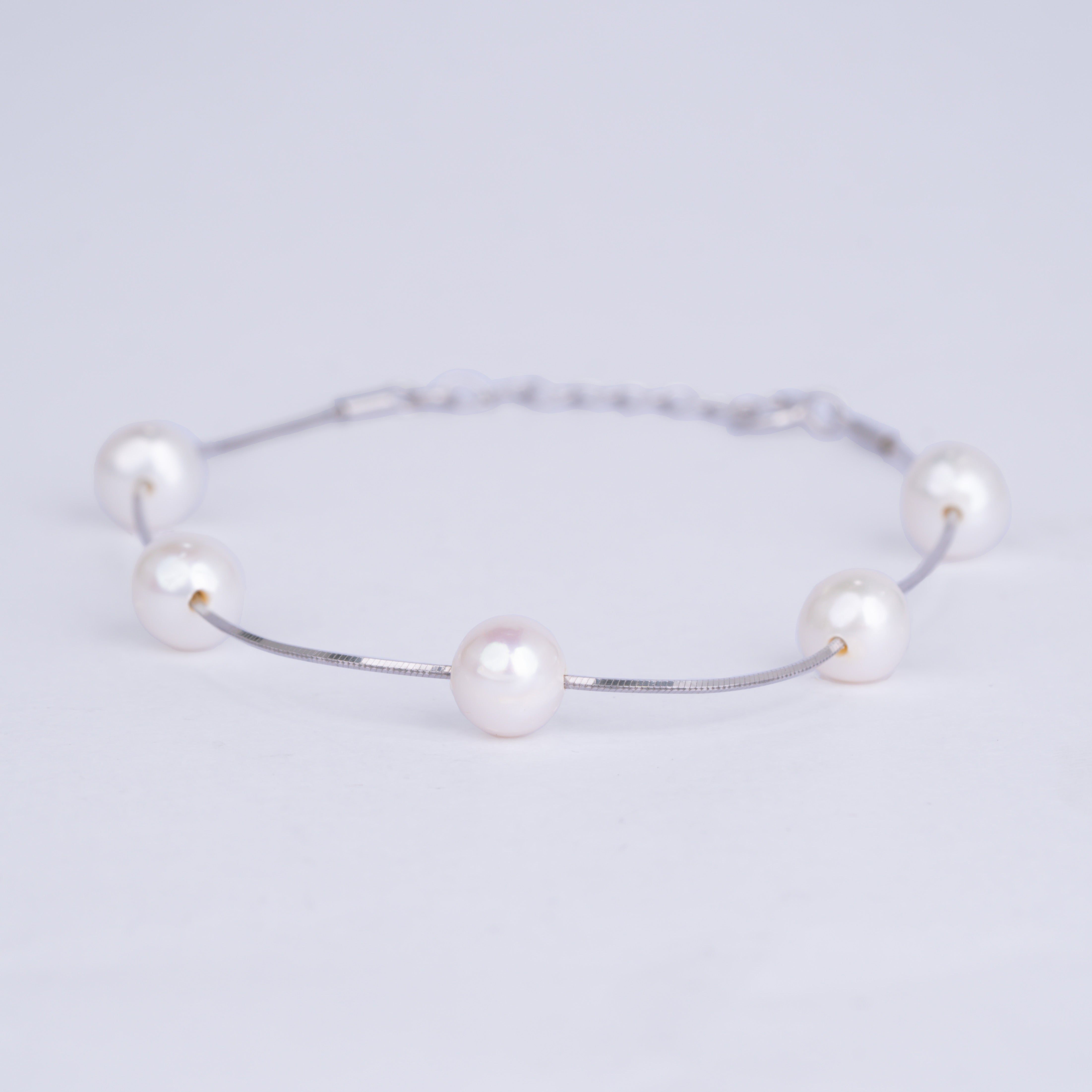 White Pearls Bracelet