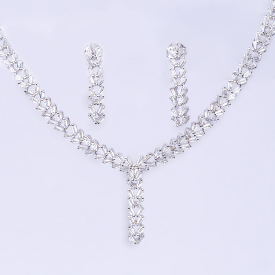 925 Silver Radiant Leaf Necklace With Earrings