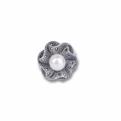 Vintage Floral Pearl Ring