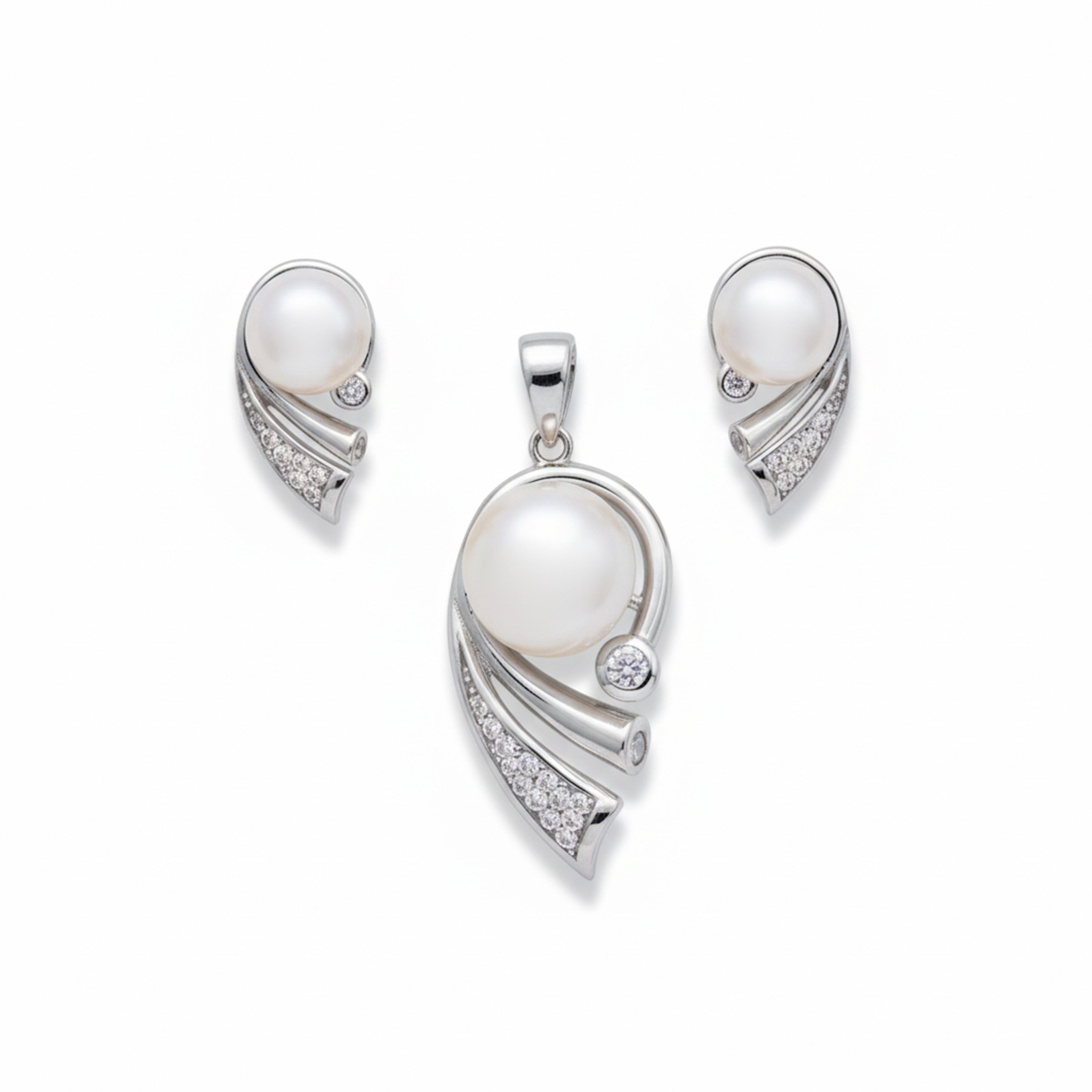 Luna Pearl Pendant With Earrings