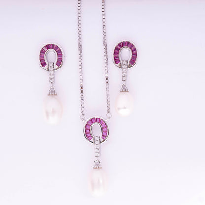 Halo Pearl Pendant With Earring & Chain