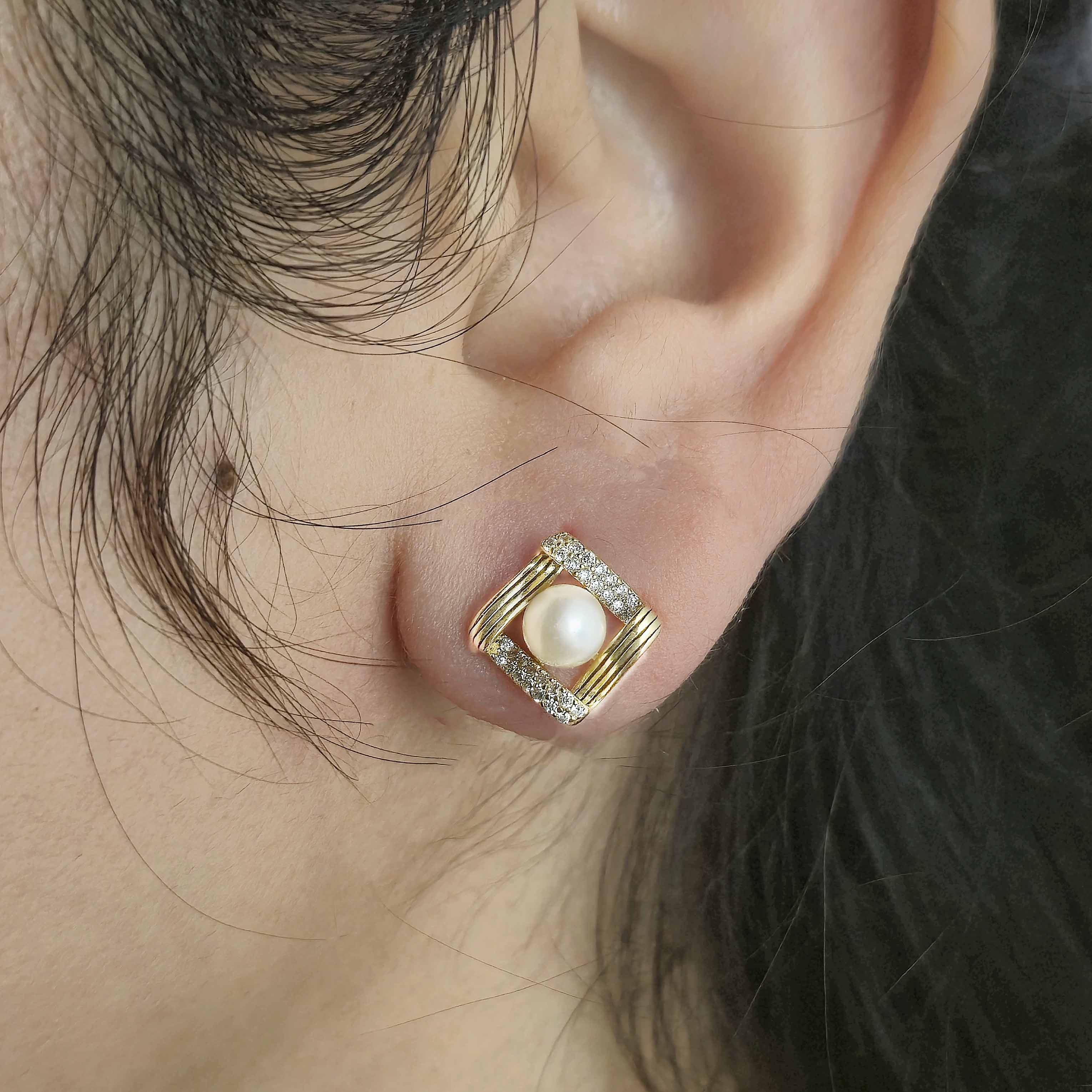 Crystal Pearl Stud Earrings