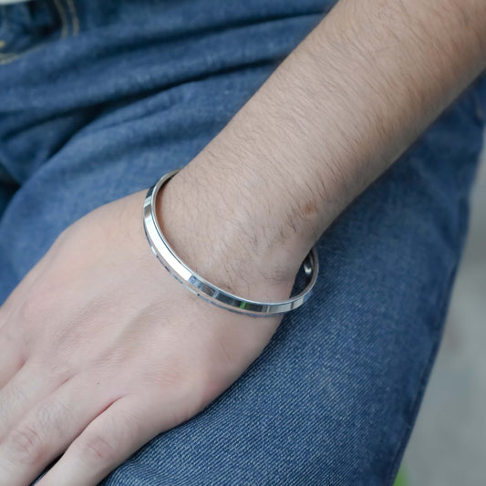 Crown Line Kada