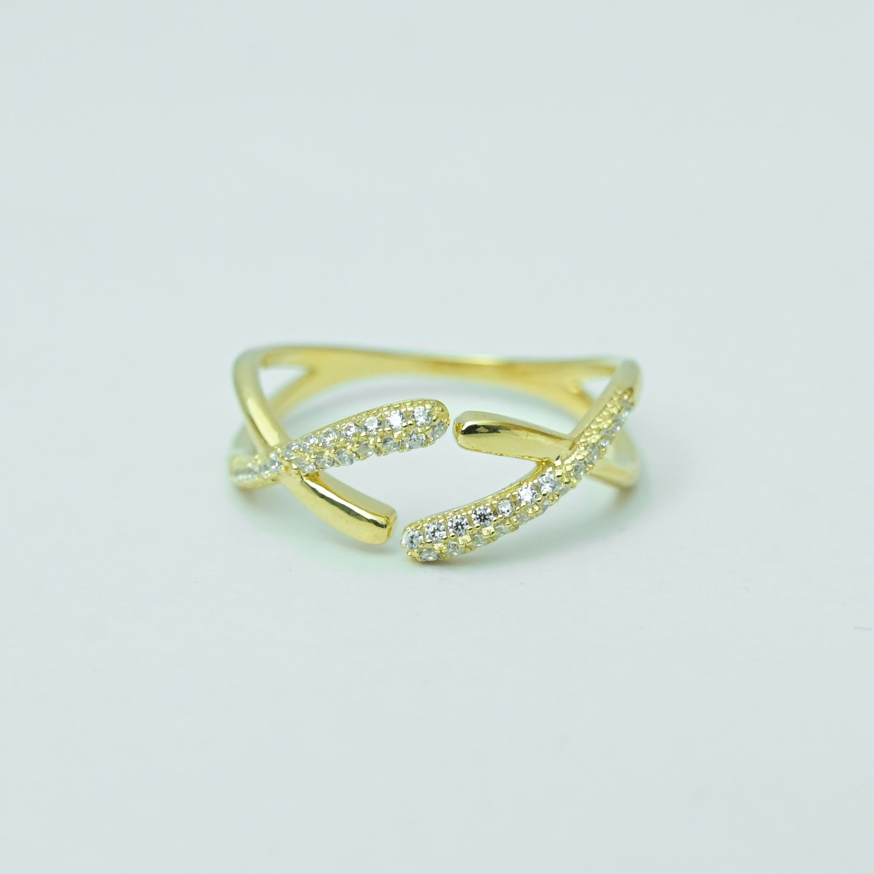 Intertwine Ring