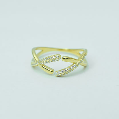 Intertwine Ring