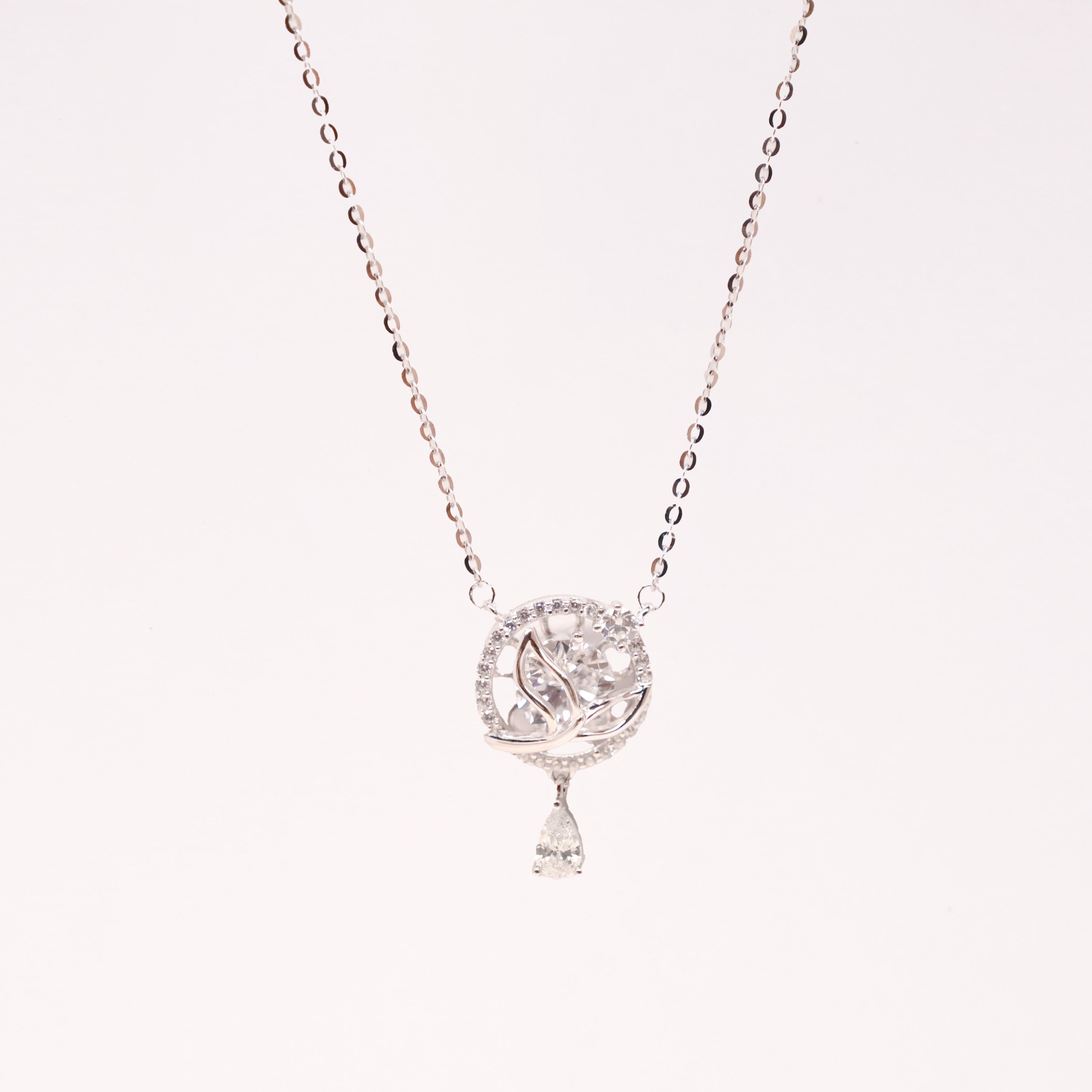 Blossom Halo Necklace