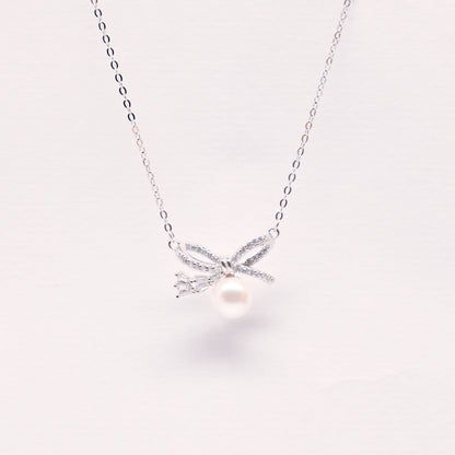 Grace Pearl Bow Necklace