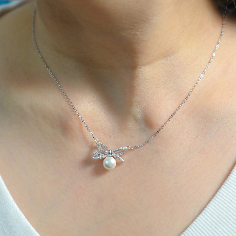Grace Pearl Bow Necklace