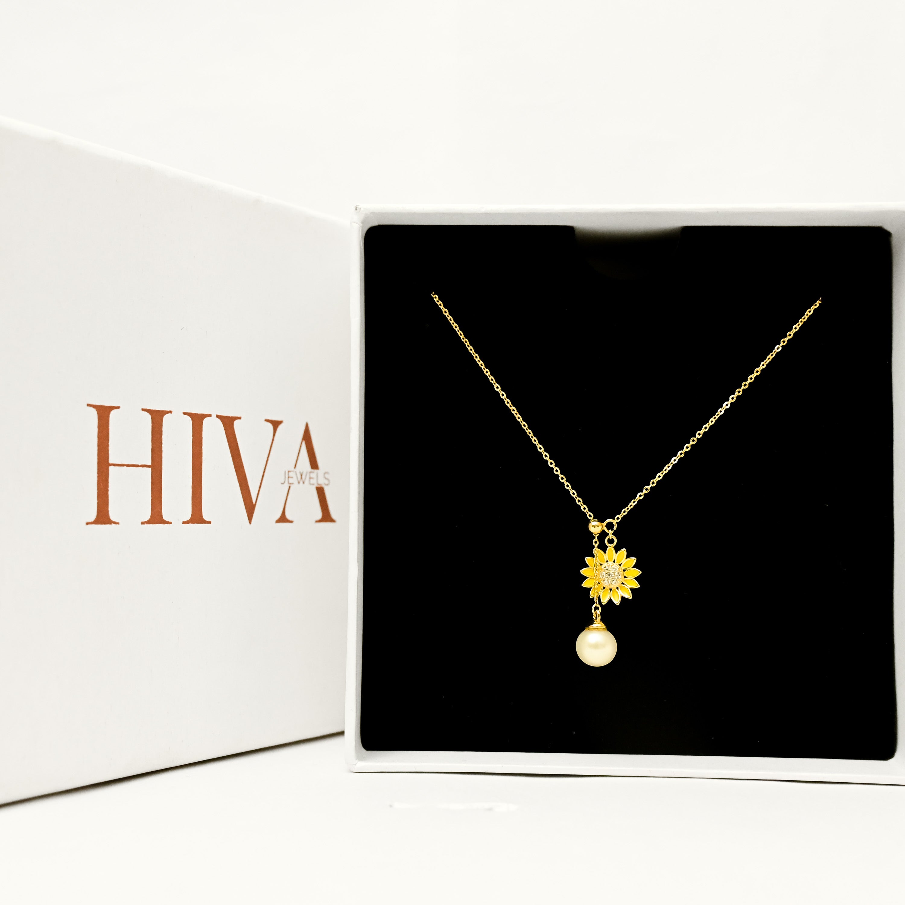 Sunflower Pearl Necklace