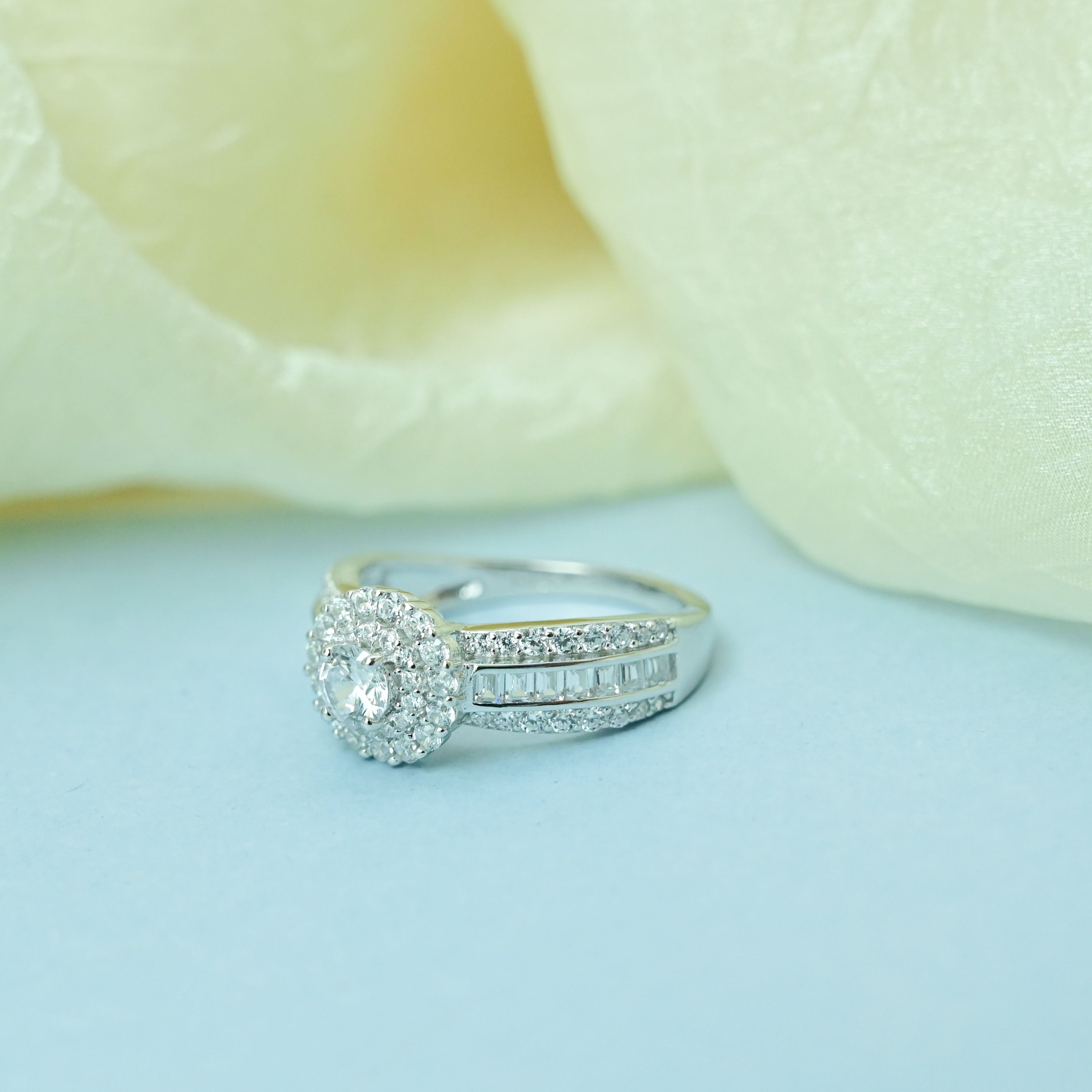 Royal Halo Ring