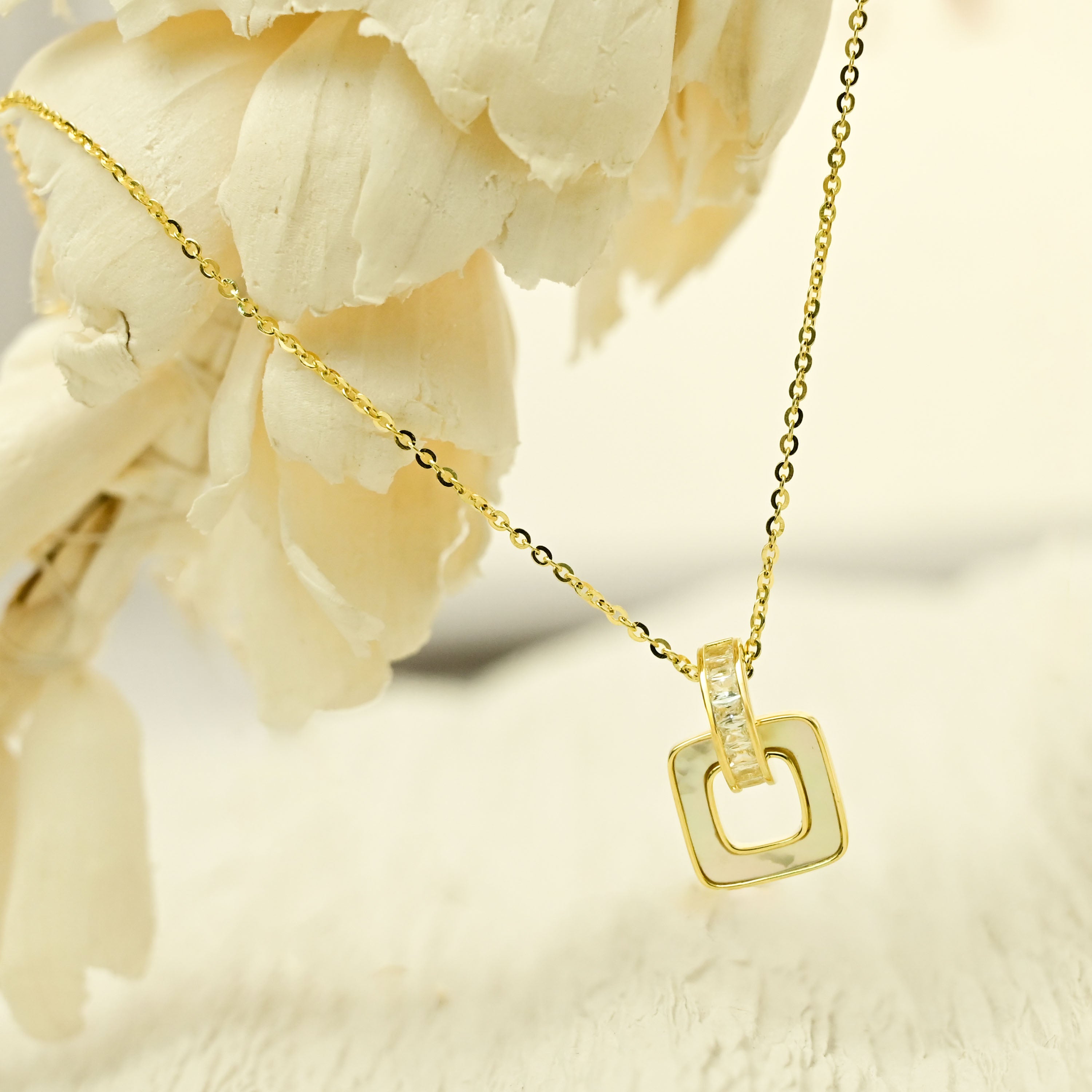 Golden Frame Necklace