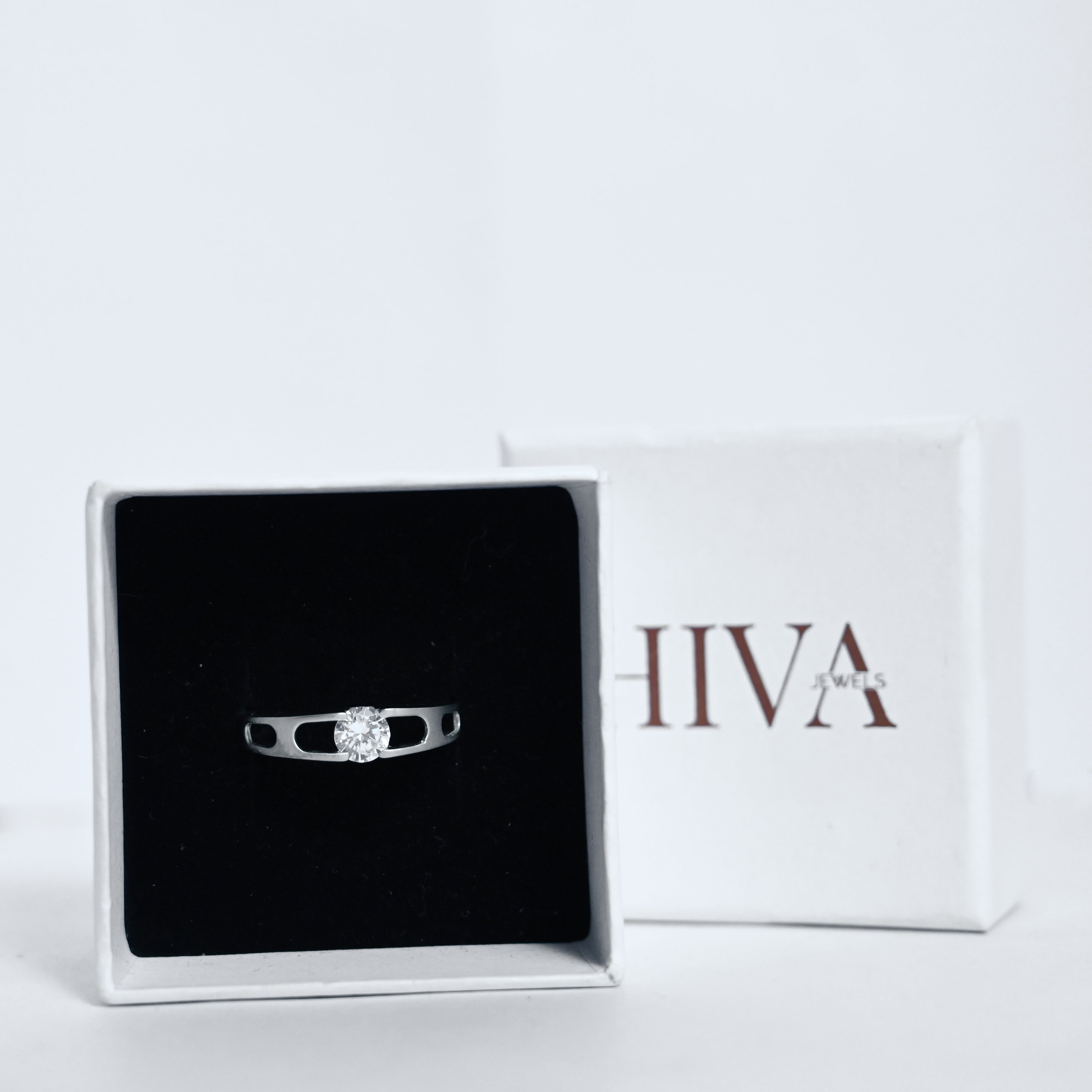 Cut Design Solitaire Ring