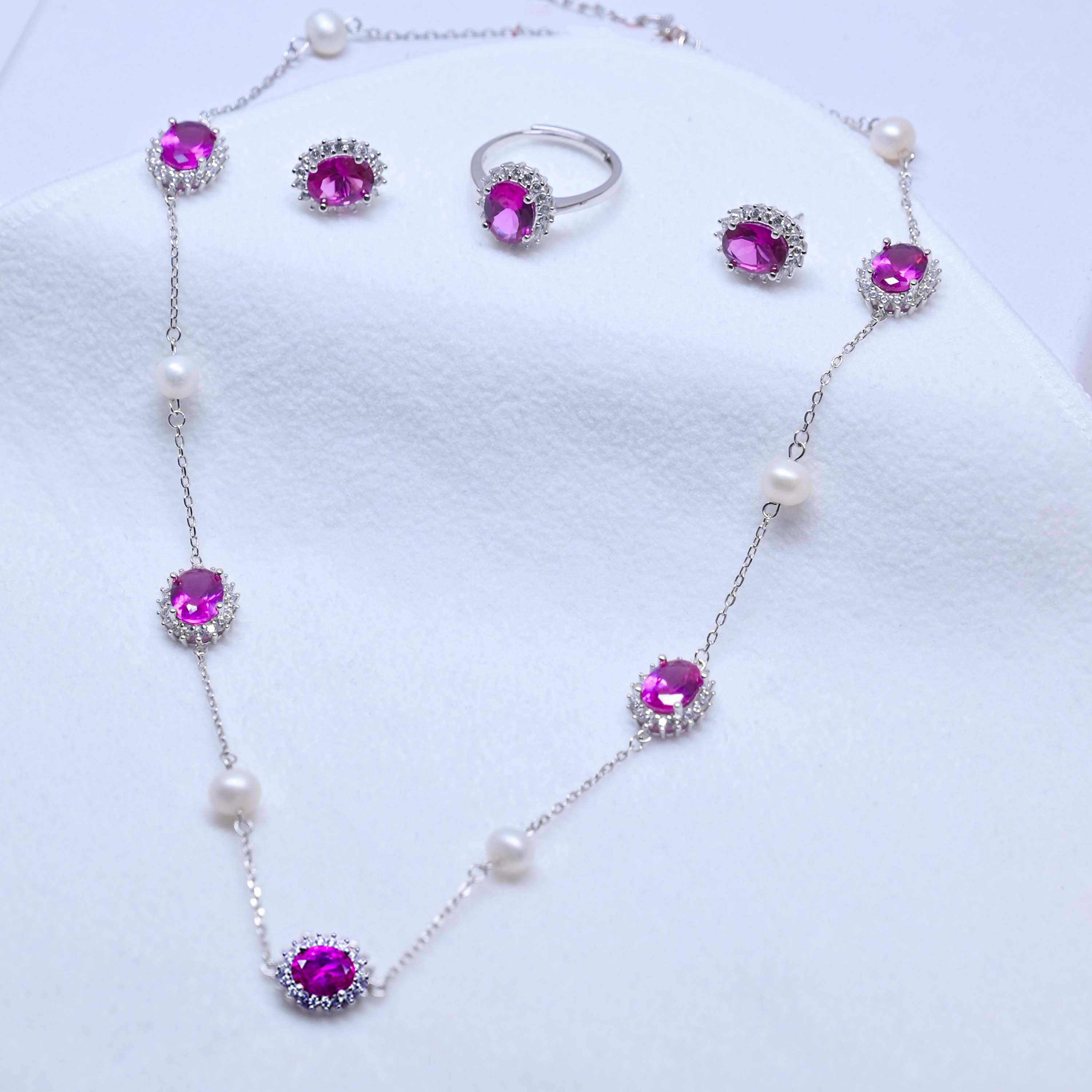 Royal Pearl Necklace With Earrings & Ring - Pink