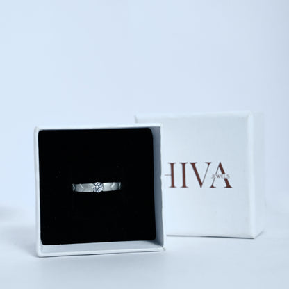 Elegance Line Ring