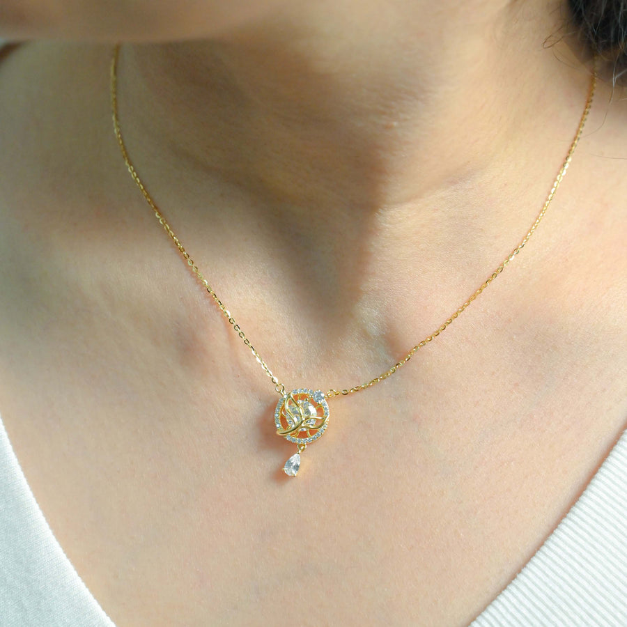 Blossom Halo Necklace - Gold Plated