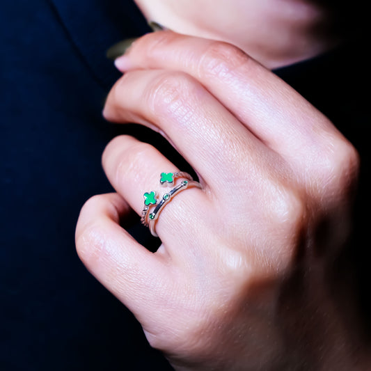 Mini Clover Glow Ring