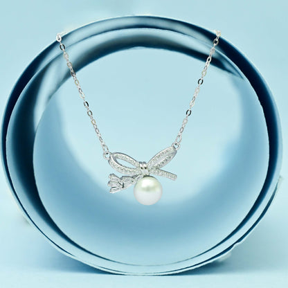 Grace Pearl Bow Necklace