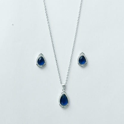Blue Majesty Pendant With Earrings