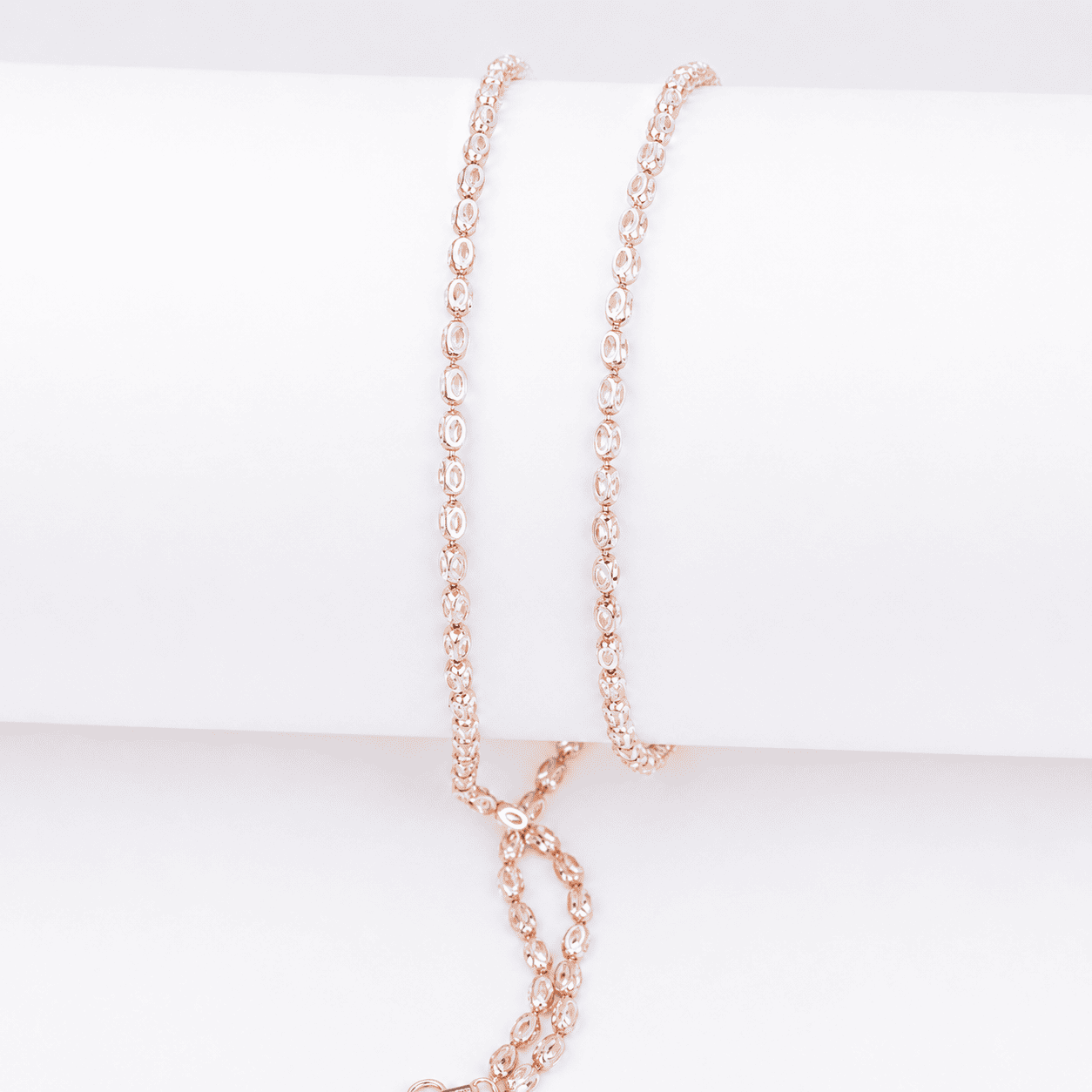 Elegant Textured Chain